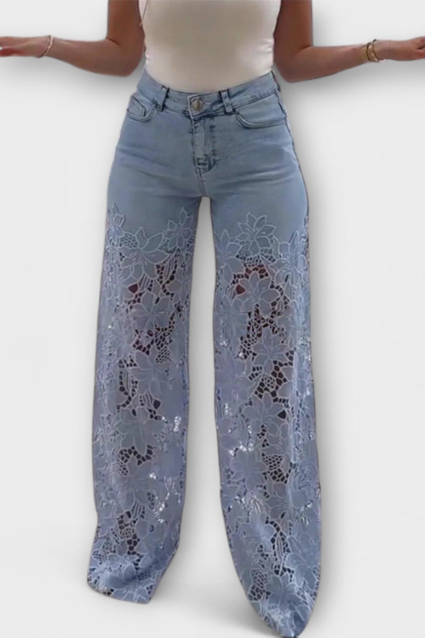 Jeans patchwork με δαντέλα στη μόδα